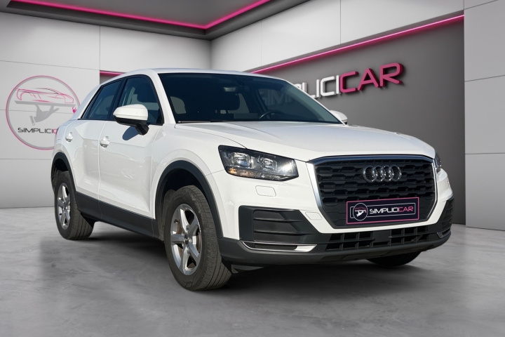 AUDI Q2