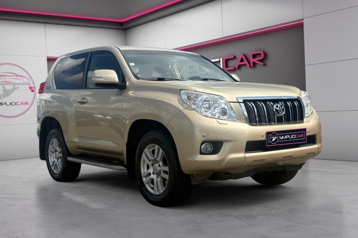 TOYOTA LAND CRUISER II